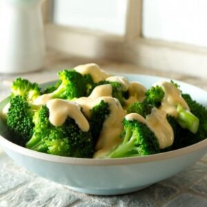 Broccoli with Creamy Cheese Sauce