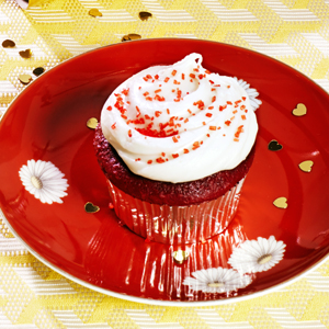 Red Velvet Cupcakes with Whipped Cream Cheese Frosting